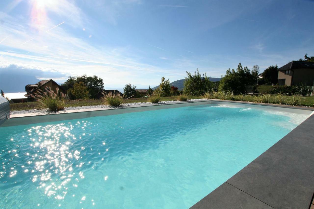 Montreux Holiday Home Luaran gambar