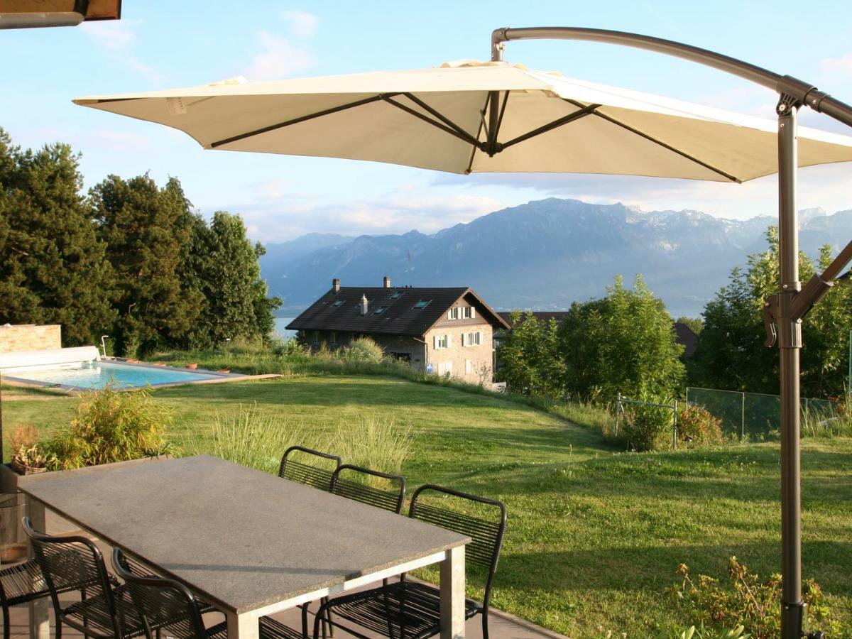 Montreux Holiday Home Luaran gambar